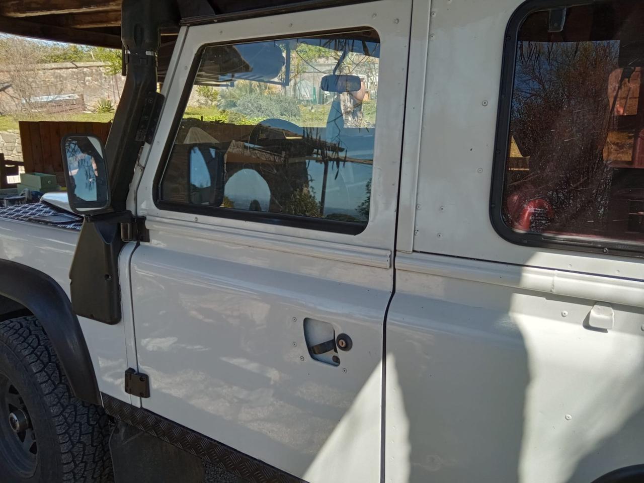 Land Rover Defender 90 diesel Hard-top