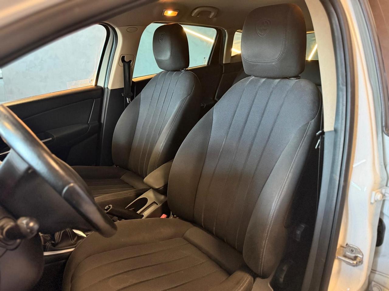 Lancia Delta 1.4 T-Jet 120 CV Silver Ecochic GPL