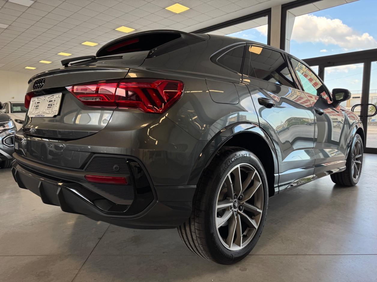 Audi Q3 SPB 35 2.0 TDI S-Tronic S-Line Edition Cerchi 19"