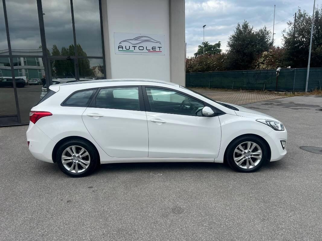 Hyundai i30 Station Wagon I30 wagon 1.6 crdi Comfort 110cv