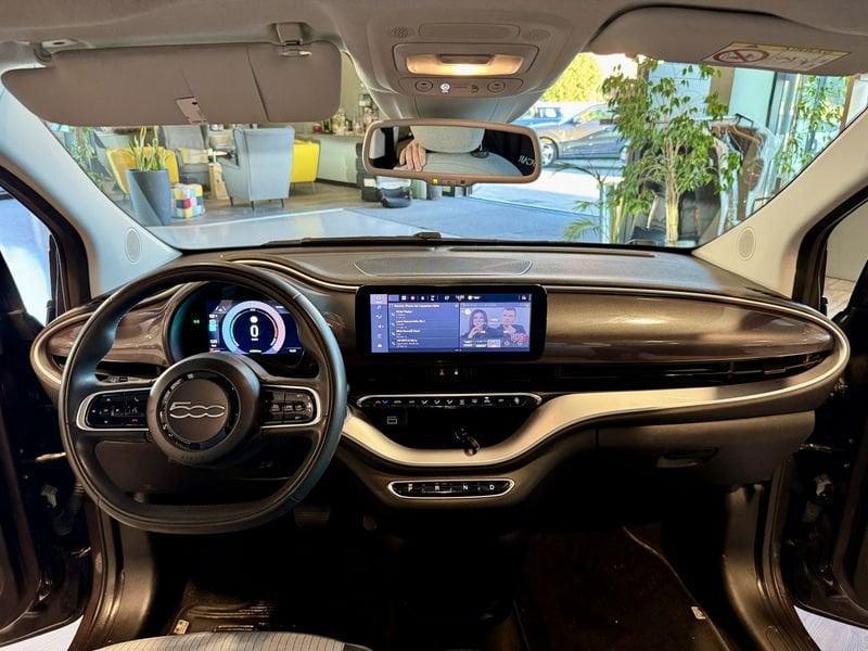 FIAT 500 500e 3+1 42 kWh Icon +