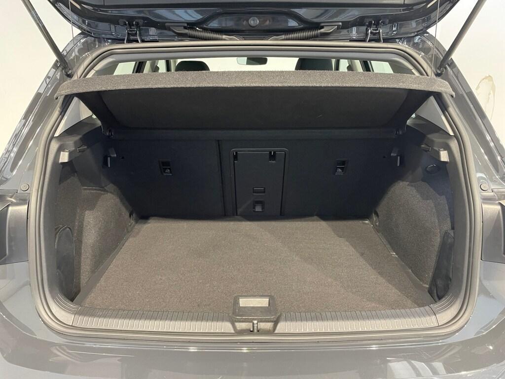 Volkswagen Golf VIII 2020 1.5 TGI 130CV DSG Life - METANO