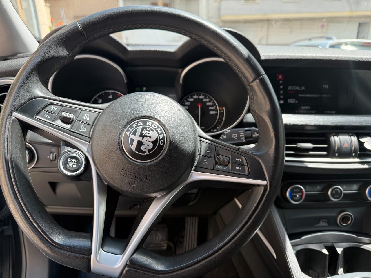 Alfa Romeo Stelvio 2.2 Turbodiesel 160 CV AT8 RWD sport