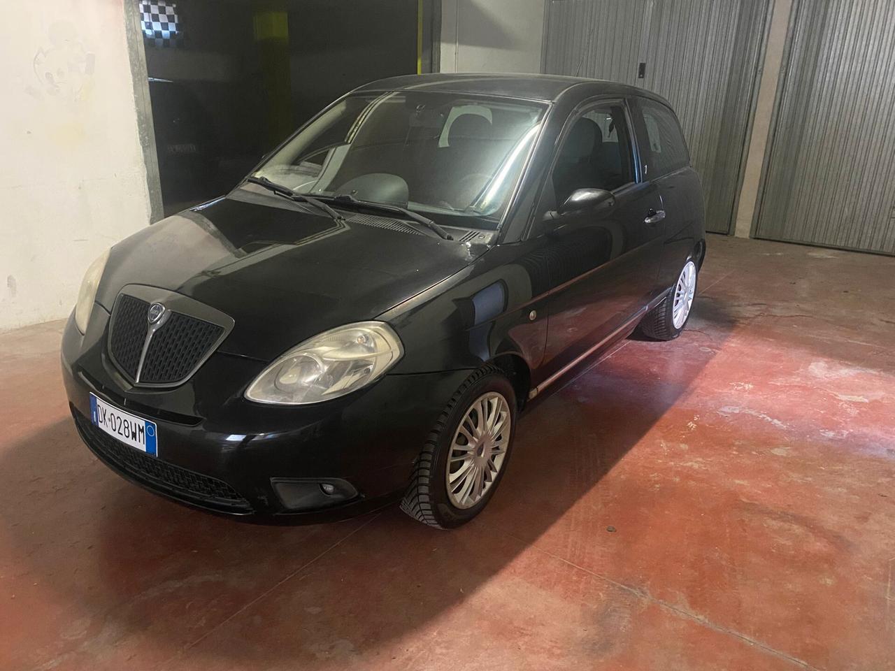 Lancia Ypsilon 1.2 Argento