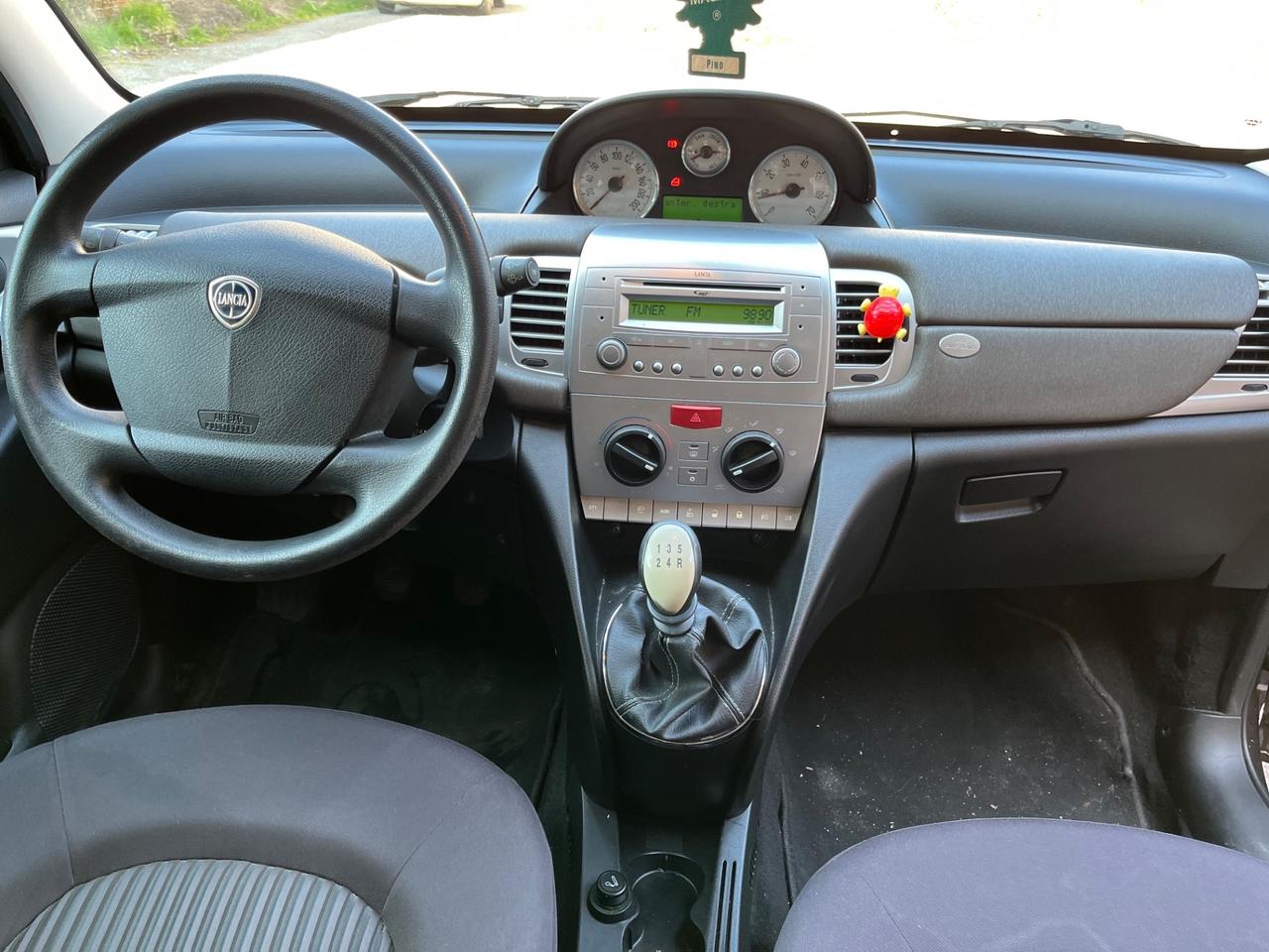 Lancia Ypsilon 1.2 Argento