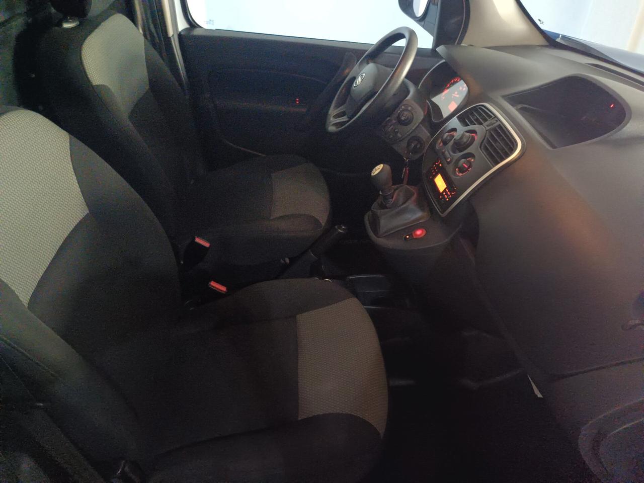 Nissan NV250 1.5 dCi 115CV PC Van