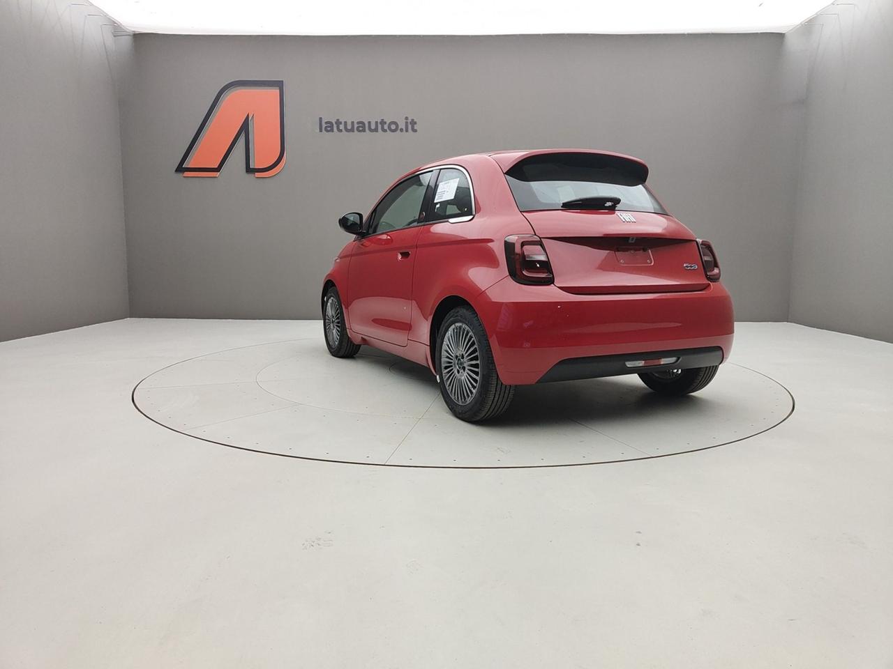 FIAT 500e 500E 95CV RED