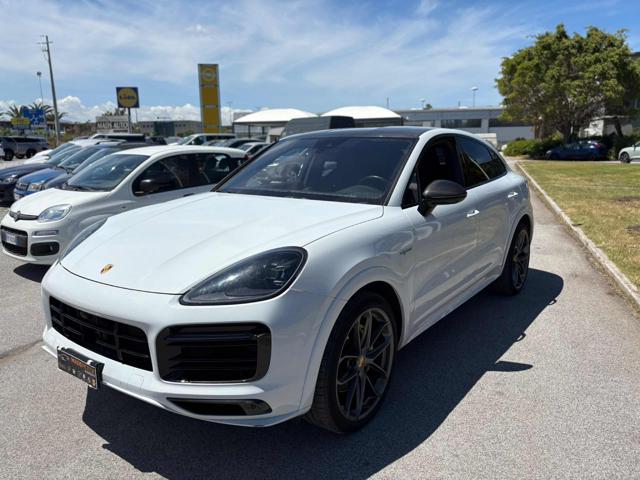 PORSCHE Cayenne Coupé 3.0 V6 E-Hybrid