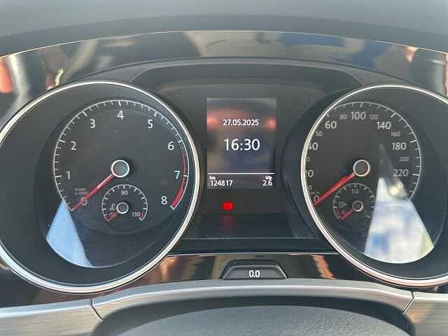 Volkswagen Touran 3ª serie 1.5 TSI EVO DSG Executive BlueMotion Technology