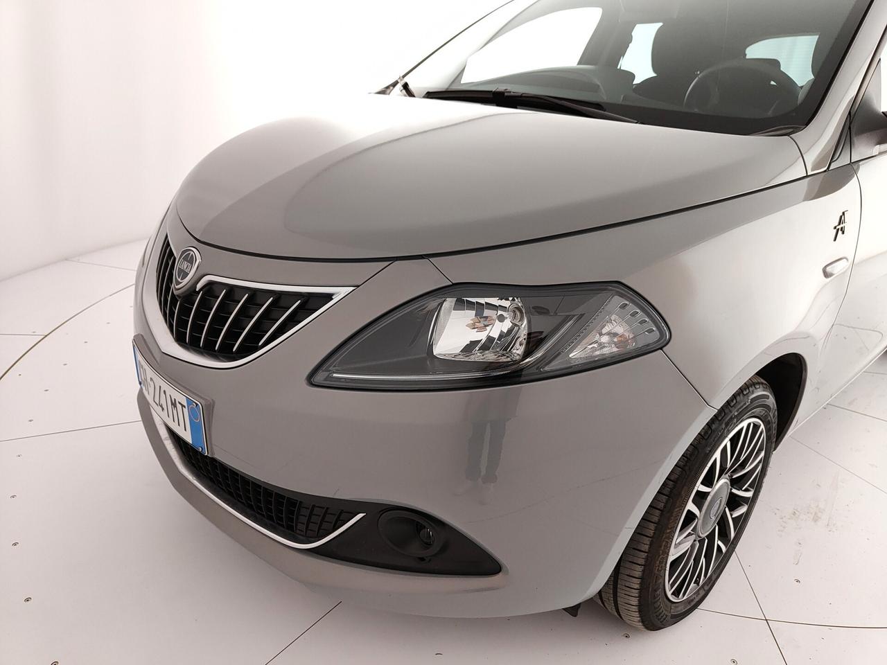 Lancia Ypsilon 1.0 FireFly 5 porte S&S Hybrid Ecochic A. Ferretti