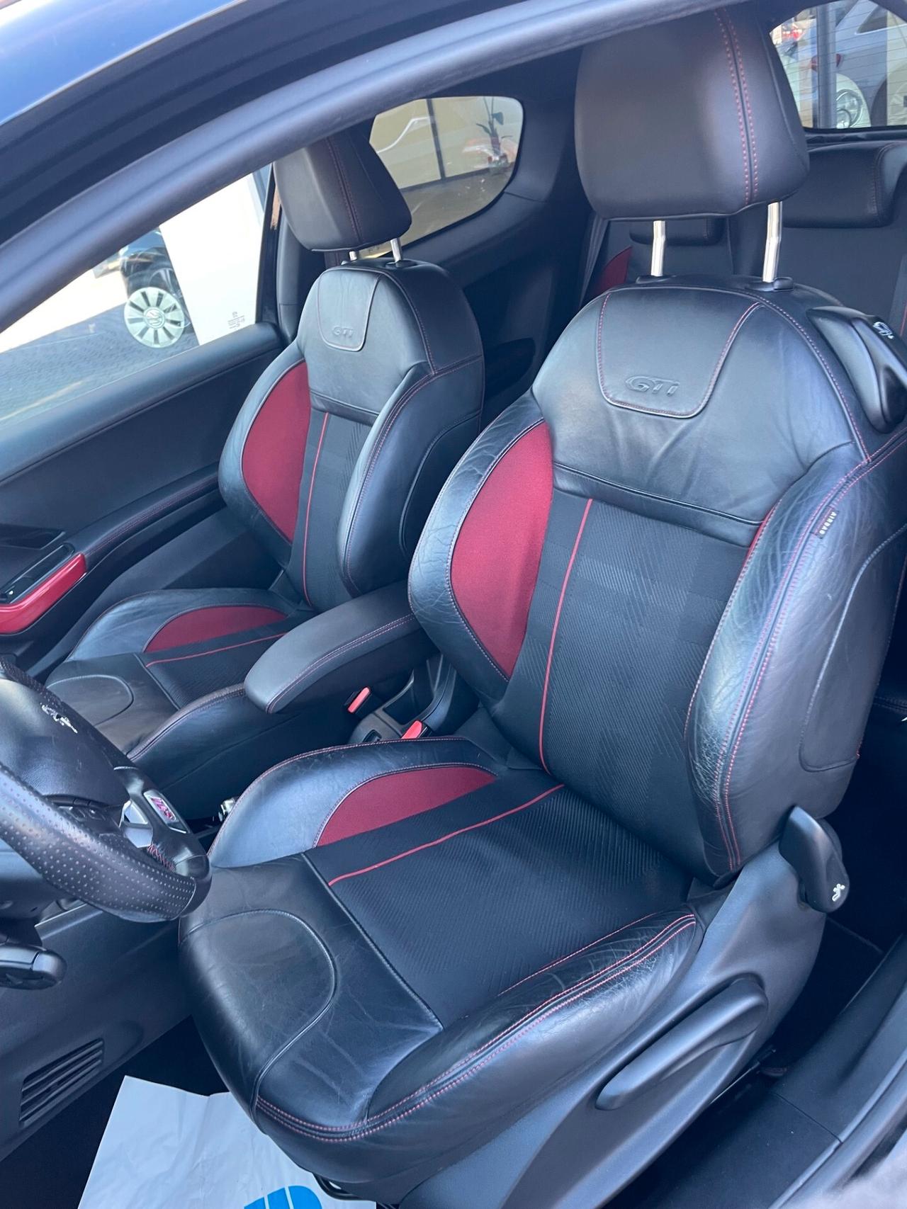 Peugeot 208 1.6 THP 200 CV 3 porte GTi