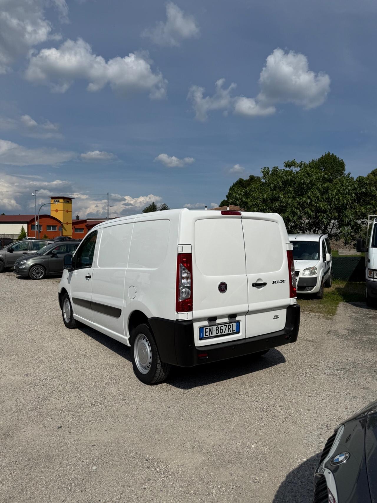 Autocarro Fiat scudo