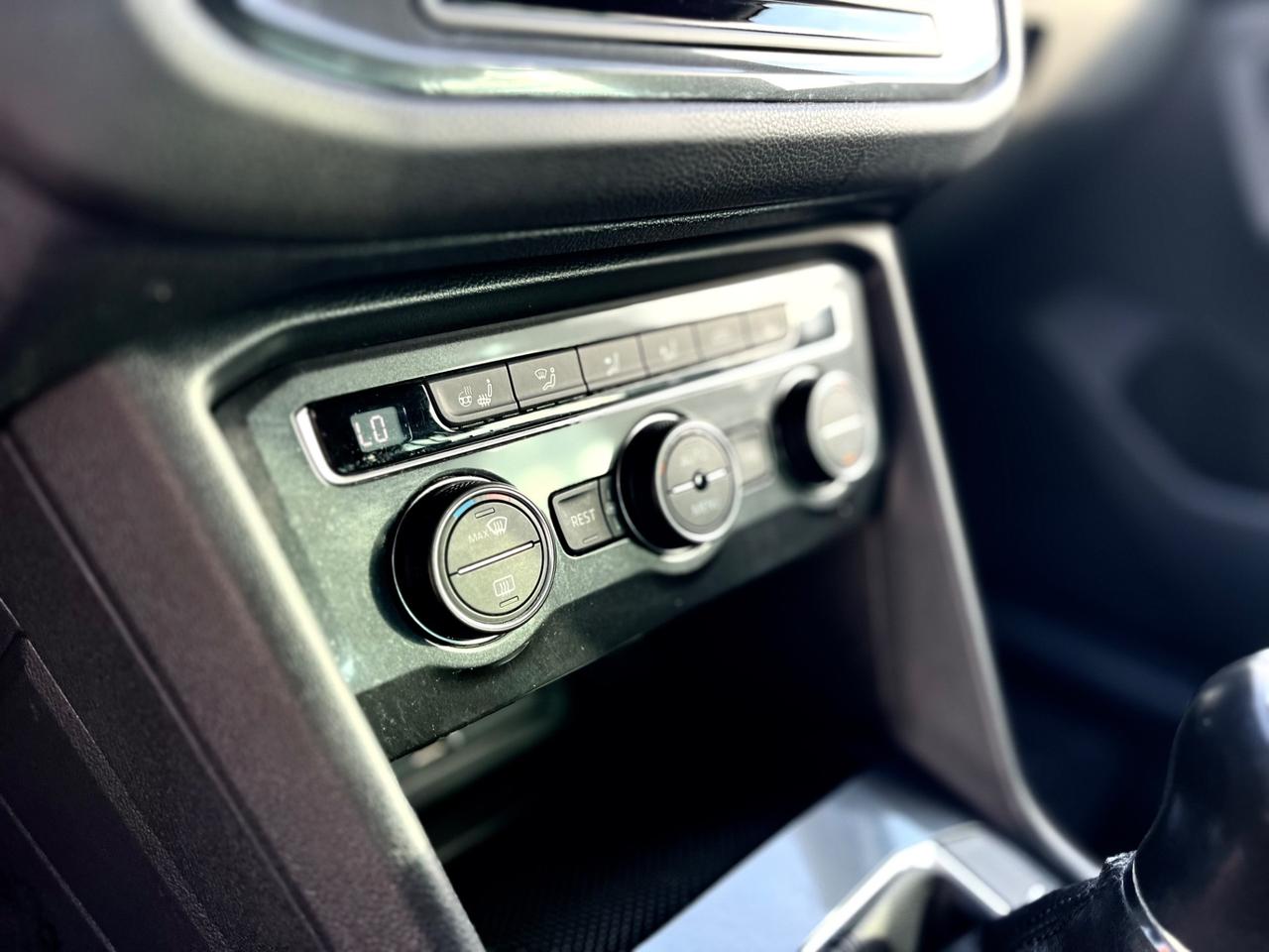 EURO6B Volkswagen Tiguan 1.6 TDI *NAVI*SEDIL RISCALD