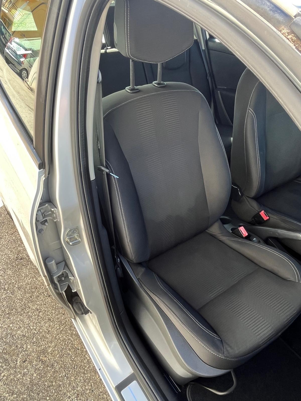 Renault Clio 1.2 benzina 16V Km 132.000