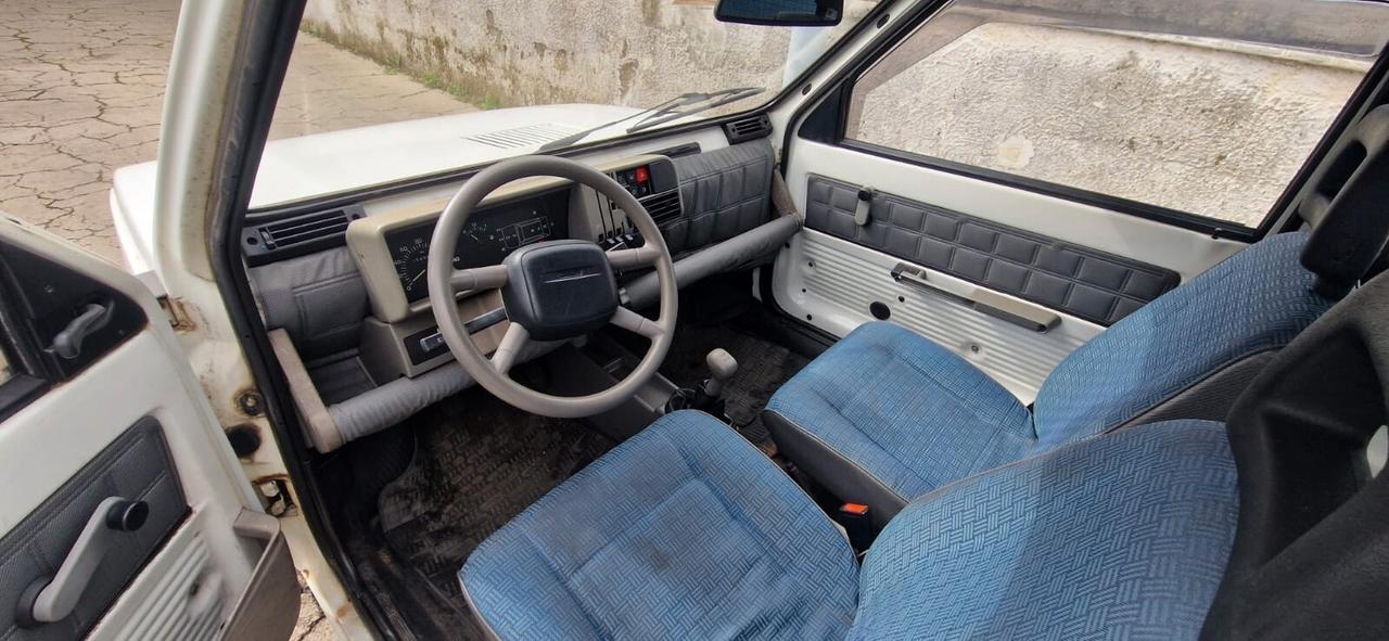 Fiat Panda 900 i.e. cat Young