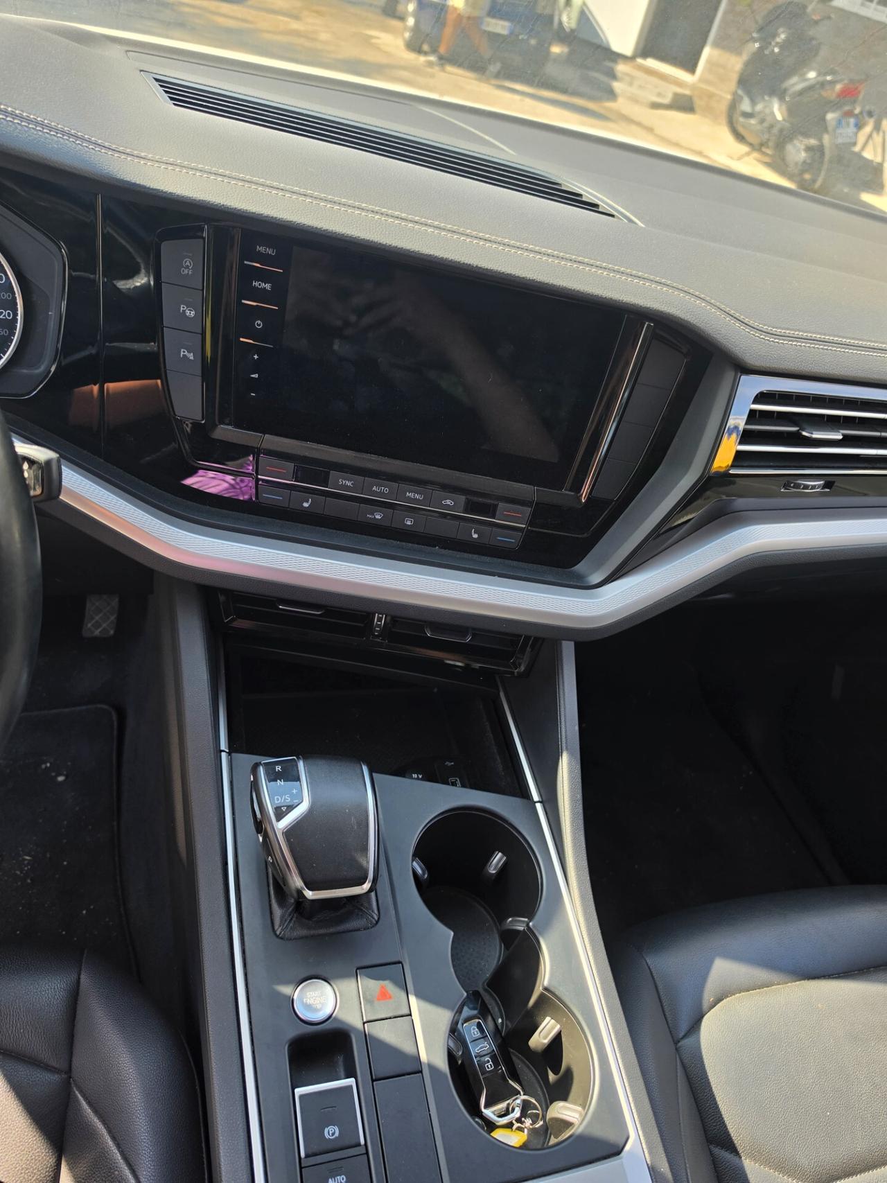 Volkswagen Touareg 3.0 V6 TDI SCR Advanced