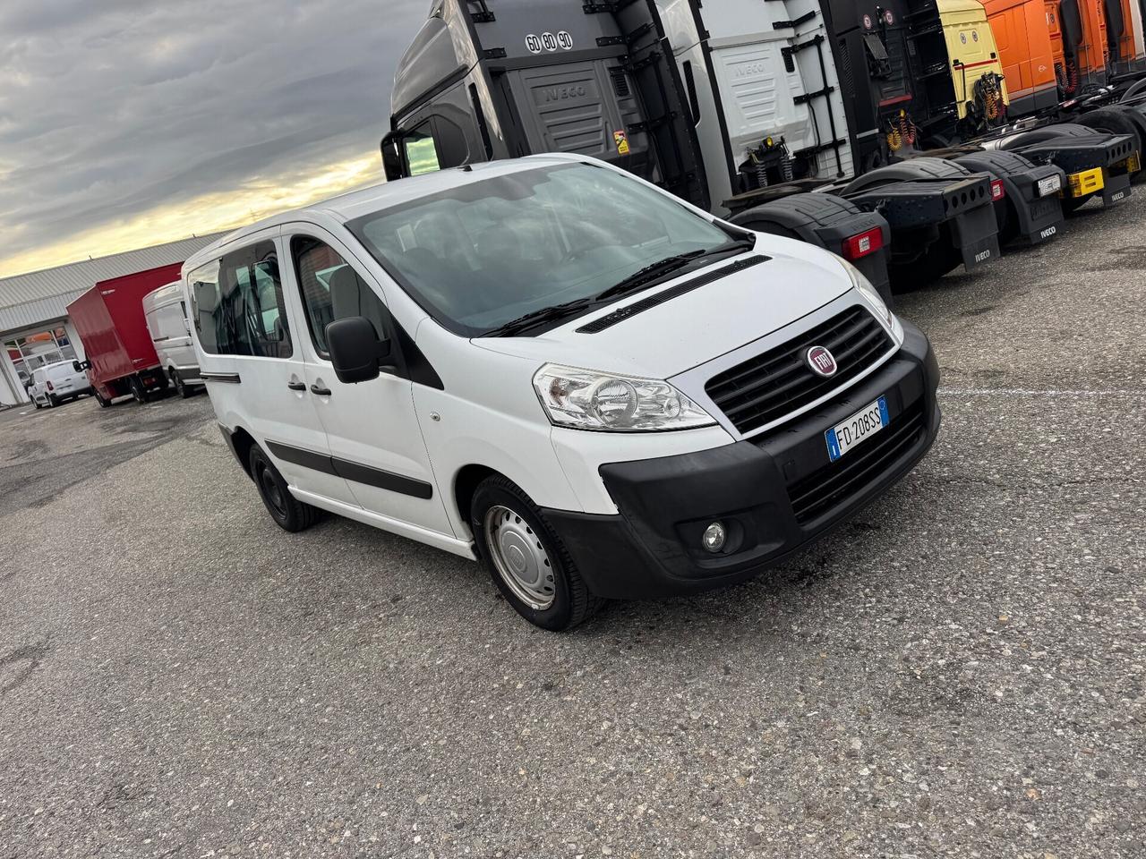 Fiat scudo 6 posti autocarro occasione
