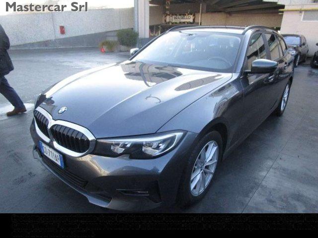BMW 320 Serie 3 Touring 320d auto Business Adv - GD711AP