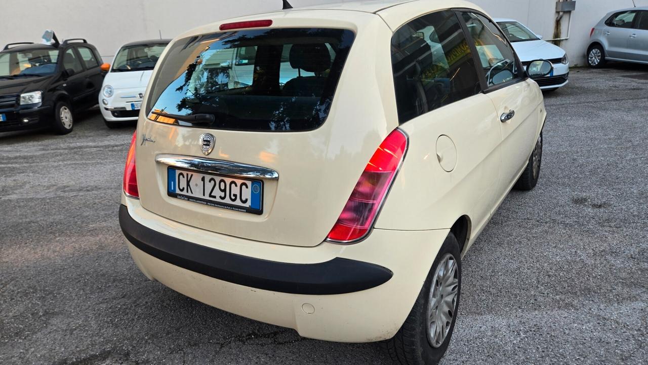 Lancia Ypsilon 1.2 Neopatentati 104600Km Euro4