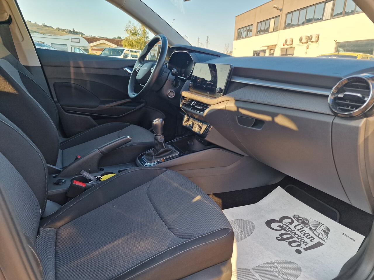 Skoda Fabia 1.0 MPI 80 CV Young Edition