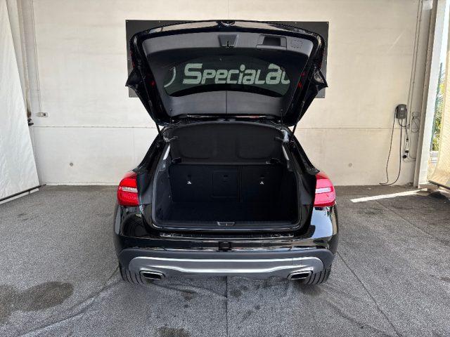 MERCEDES-BENZ GLA 200 CDI Automatic Premium