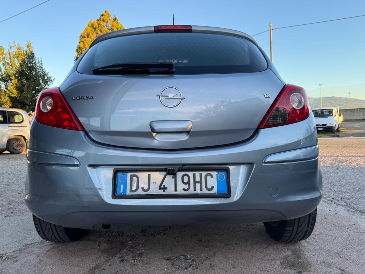 Opel Corsa 1.2 3 porte SPORT NEOPATENTATI