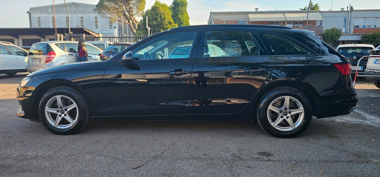 Audi A4 Avant 35 TDI/163 CV S tronic line edition