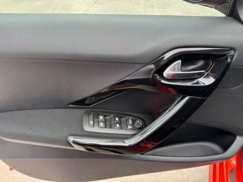 Peugeot 208 BlueHDi 75 5 porte Allure