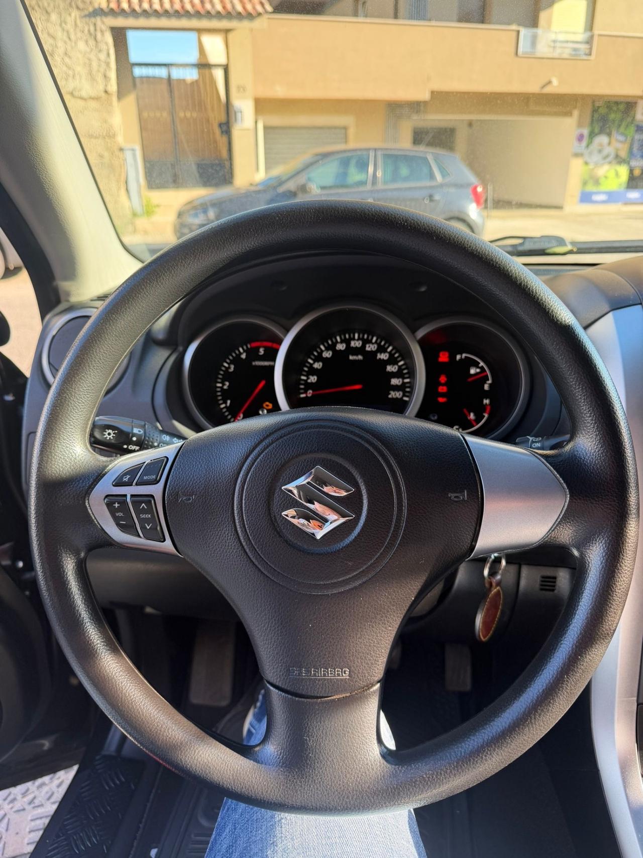 Suzuki Grand Vitara 1.9 DDiS 3p. Special Edition