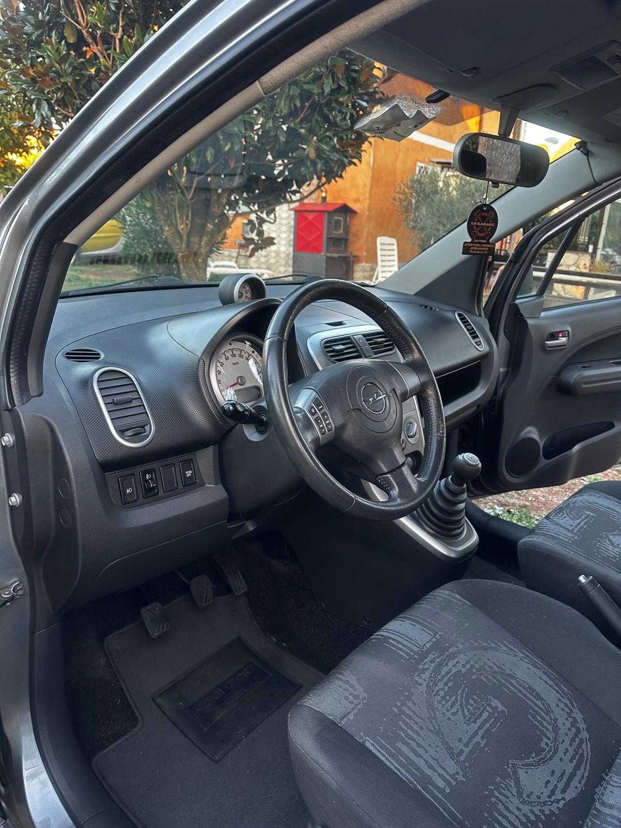 Opel Agila 1.2 16V 94CV Enjoy