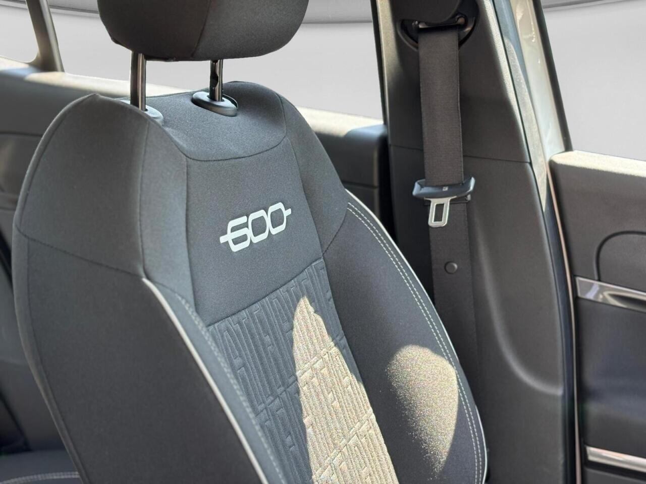 FIAT 600 IV 2023 - 600 1.2 hybrid Pop 145cv auto