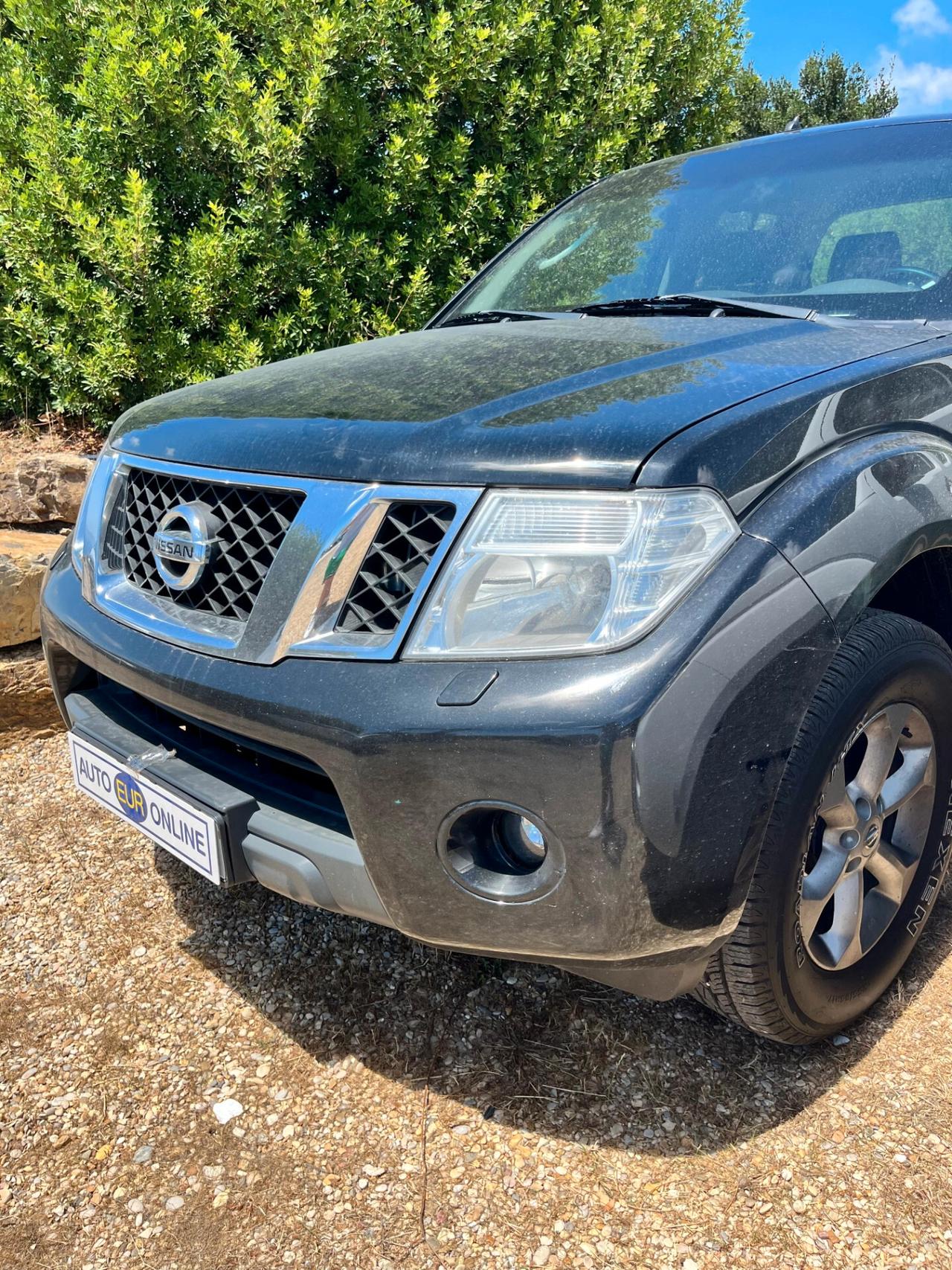 Nissan Navara 2.5 dCi 190CV 4 porte Double Cab XE