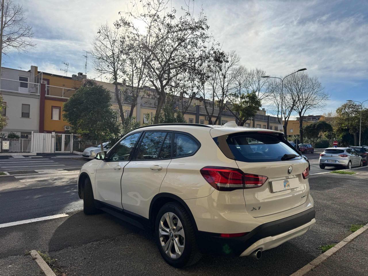 BMW X1 ADVANTAGE XDRIVE