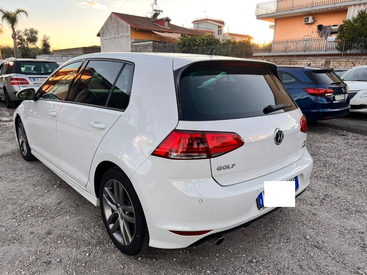 Volkswagen Golf 1.6 TDI 110 CV 5p. R-LINE