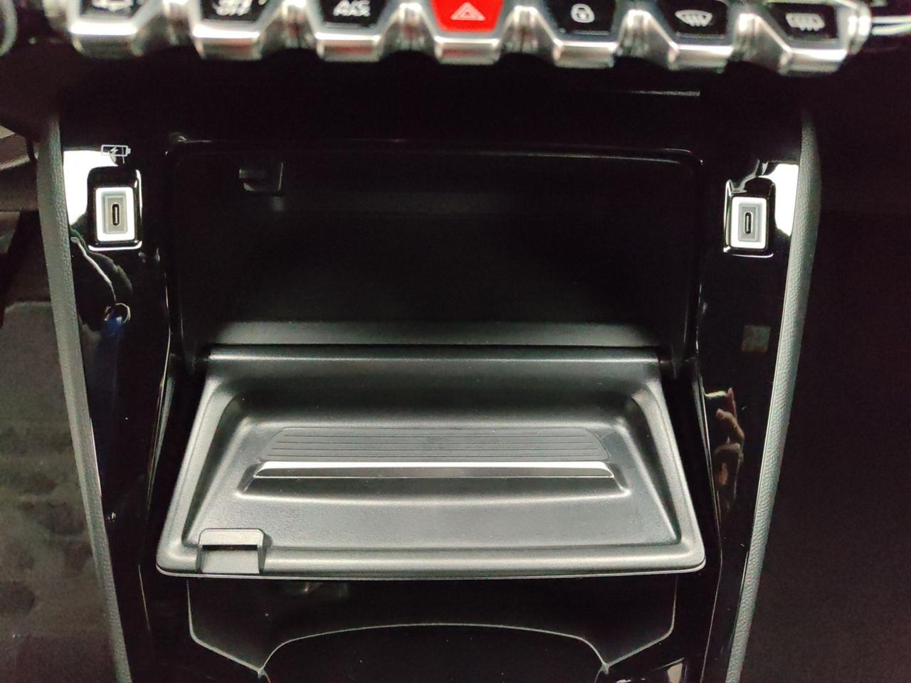 PEUGEOT 2008 II 2020 1.2 PURETECH 100CV ALLURE