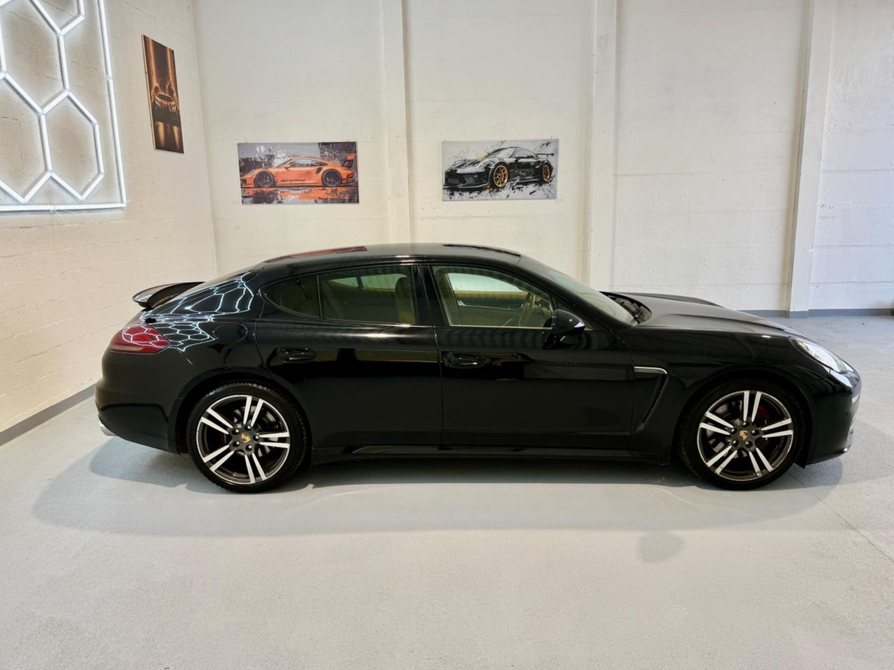 Porsche Panamera 3.0 Diesel 300CV - Full Optional