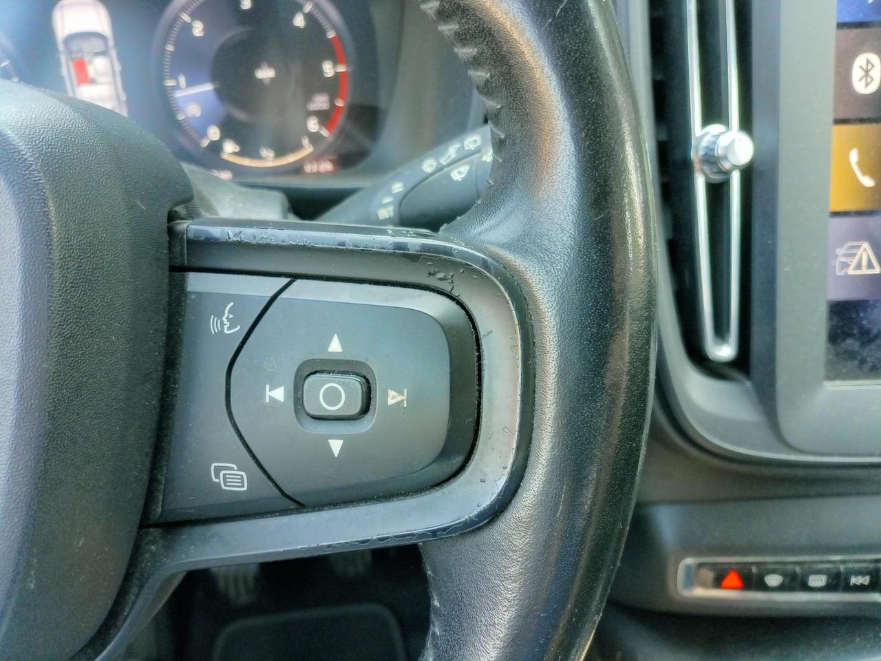 Volvo XC40 Business D3  #6218