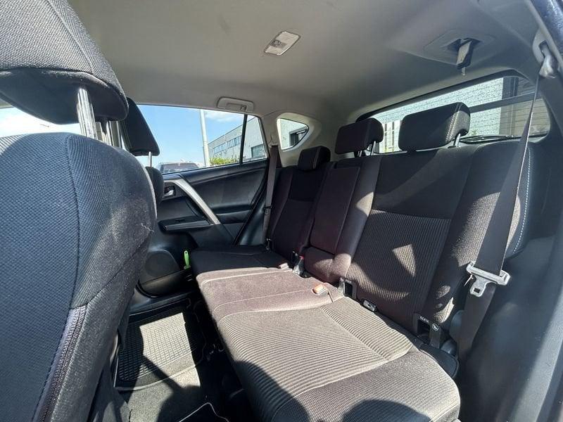 Toyota RAV4 Rav4 2.0 d-4d Lounge 2wd mt