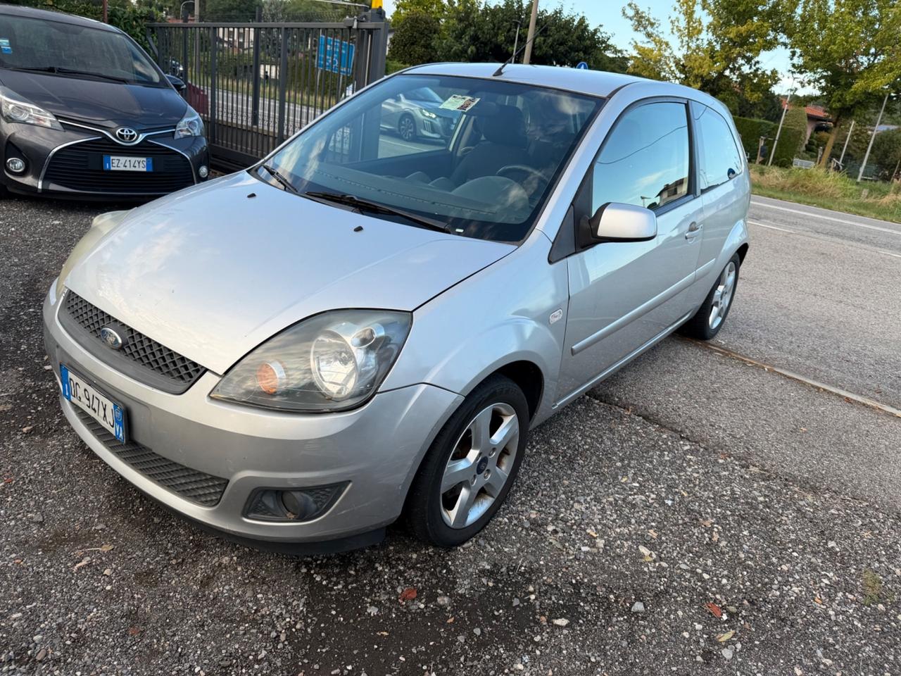 Ford Fiesta 1.4 TDCi 3p. Ghia