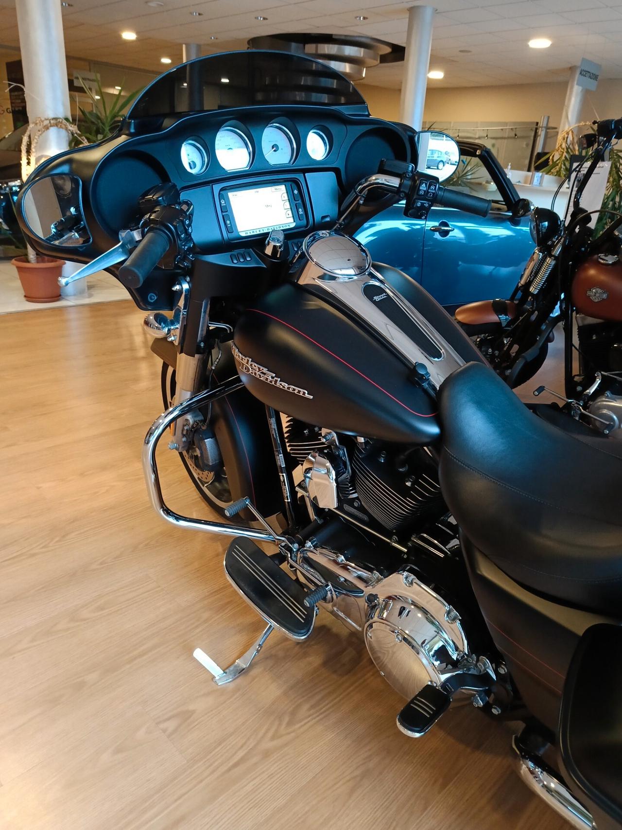 Harley-davidson Touring Street Glide FLHXS