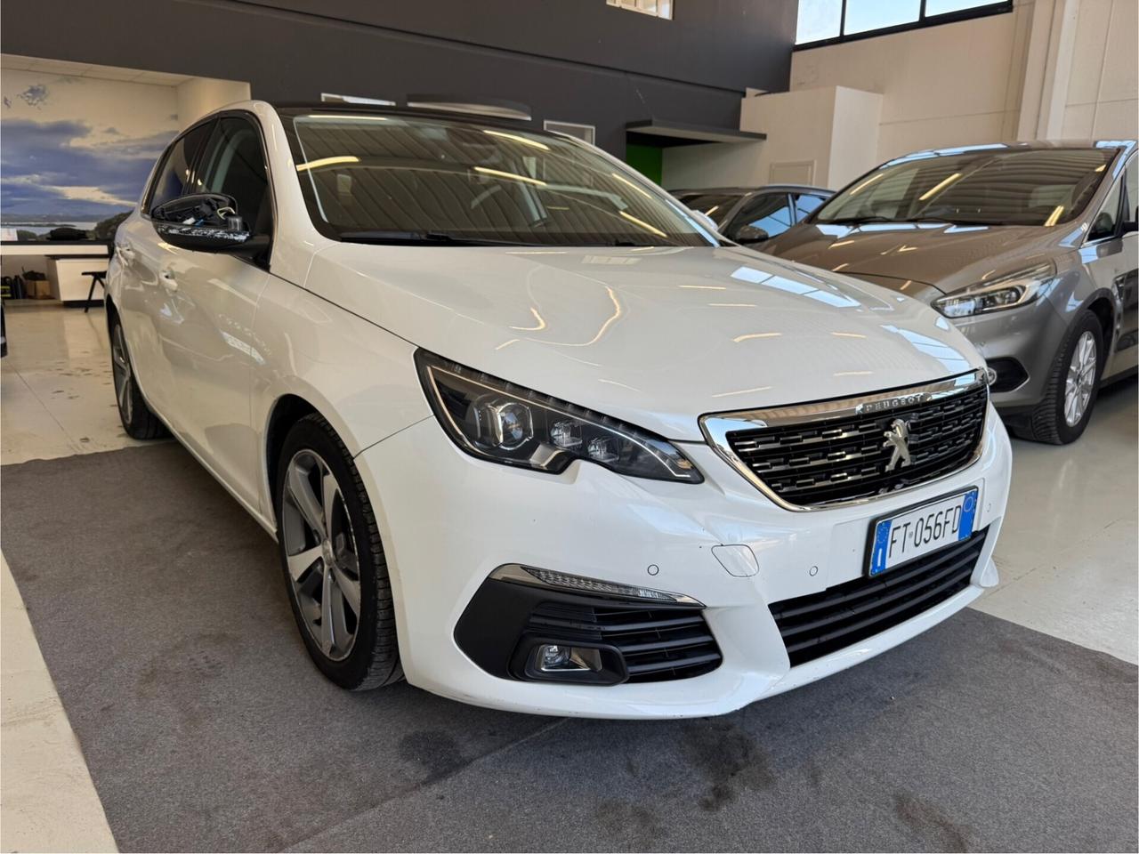 Peugeot 308 HDI 120cv Automatica