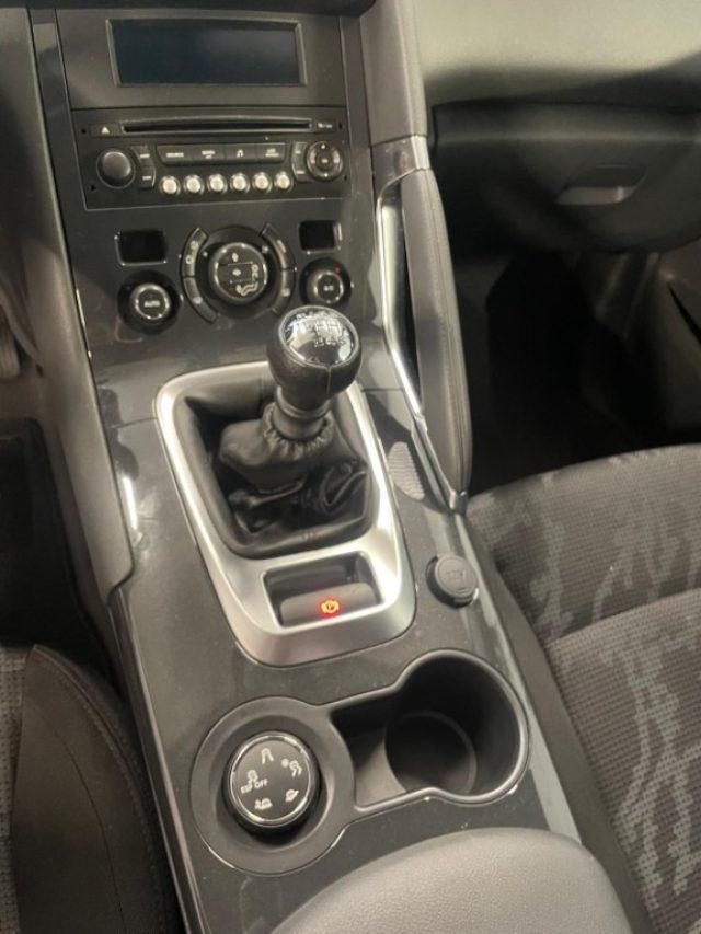 PEUGEOT 3008 1.6 HDi 112CV Tecno