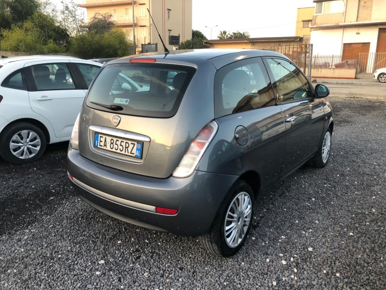 Lancia Ypsilon 1.2 Argento