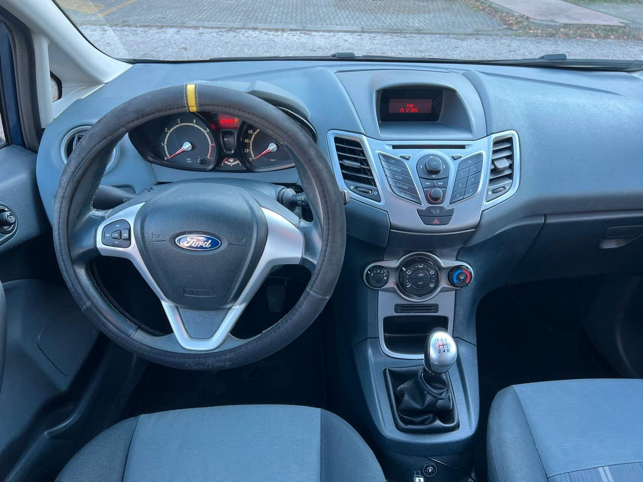 Ford Fiesta 1.4 5 porte Bz.- GPL Titanium