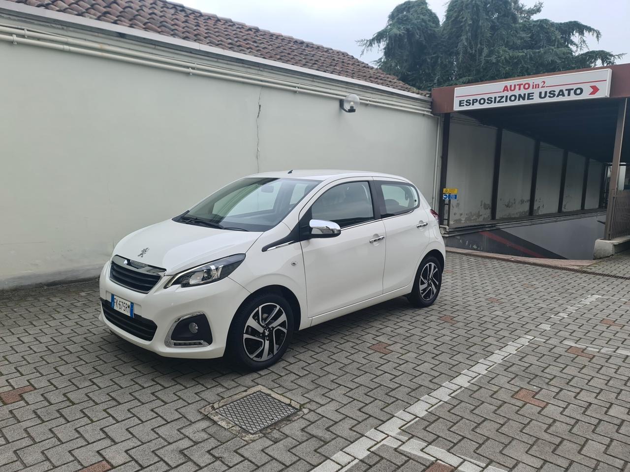 Peugeot 108 VTi 68 5 porte Allure - km certif.