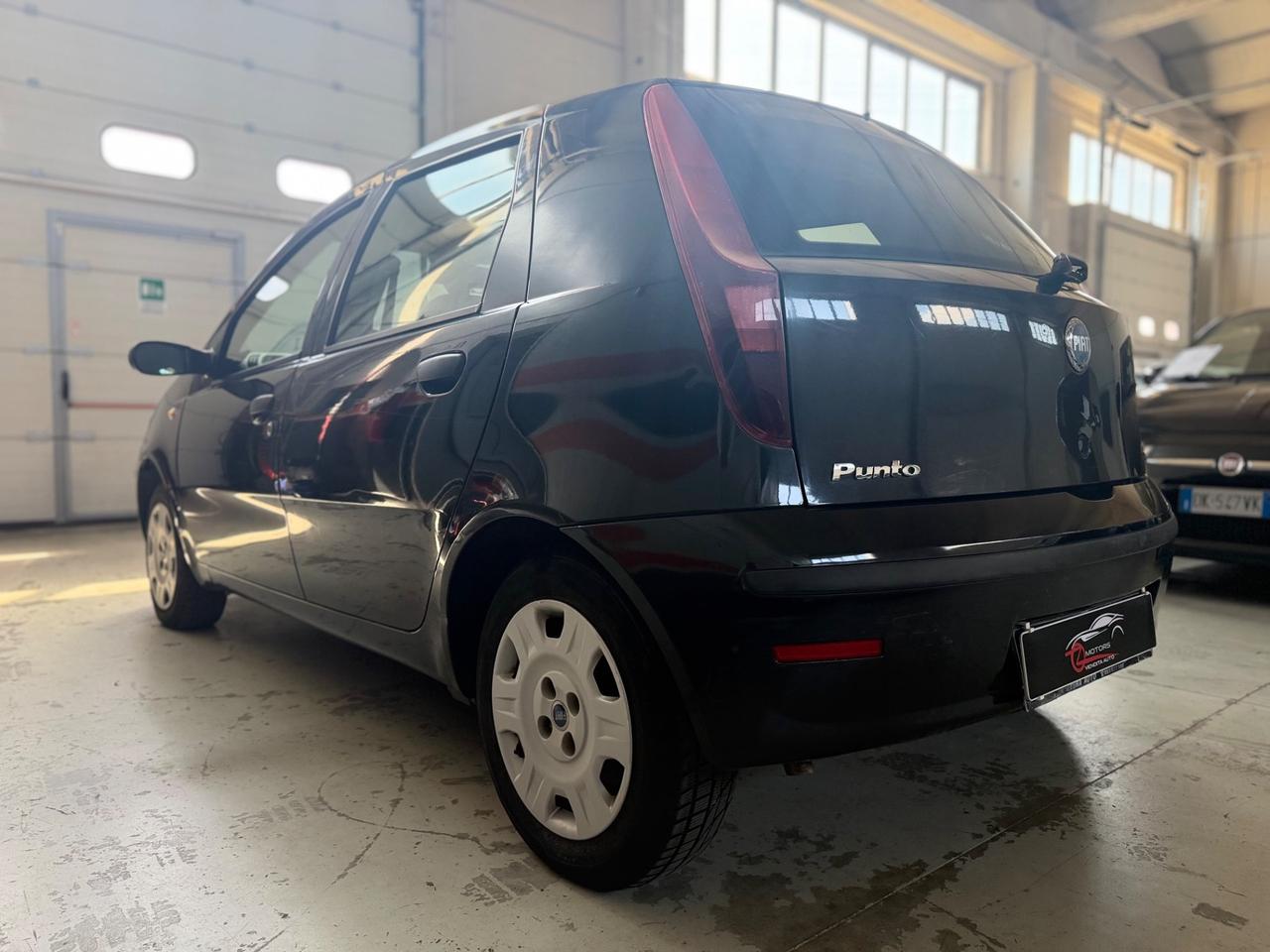 Fiat Punto 1.2 5 porte Active Natural Power NEOPATENTATI