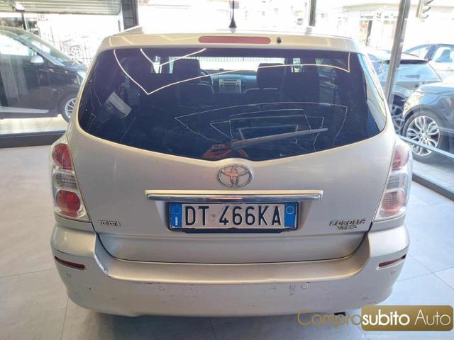 TOYOTA Corolla Verso 2.2 16V D-4D Luna 7pti