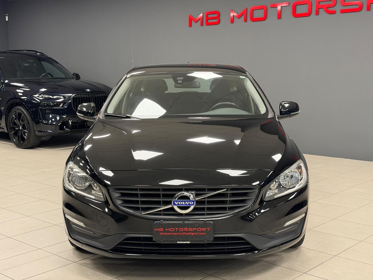 Volvo V60 D2 Geartronic Summum