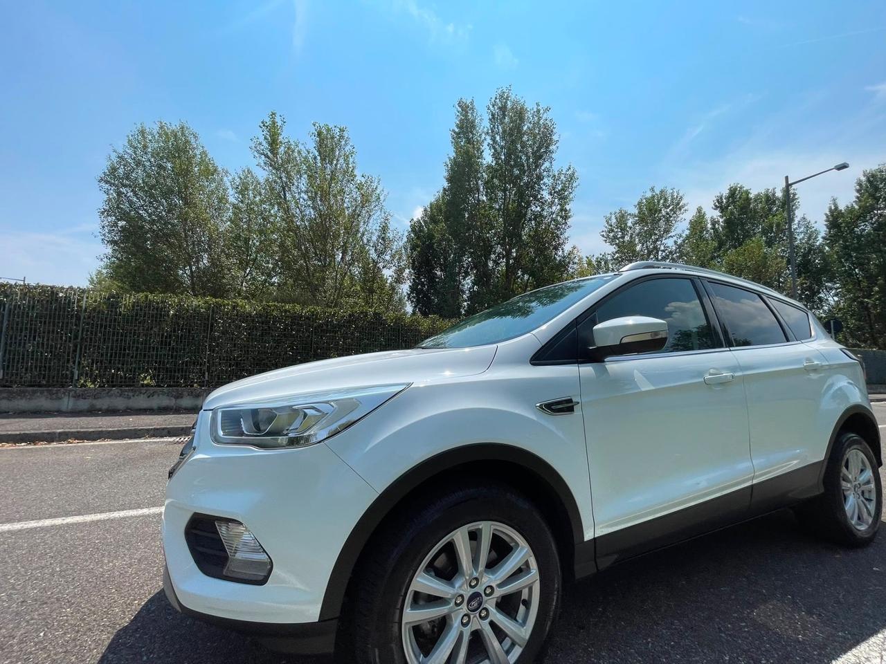 Ford Kuga 2.0 TDCI 120 CV S&S 2WD Powershift ST-Line