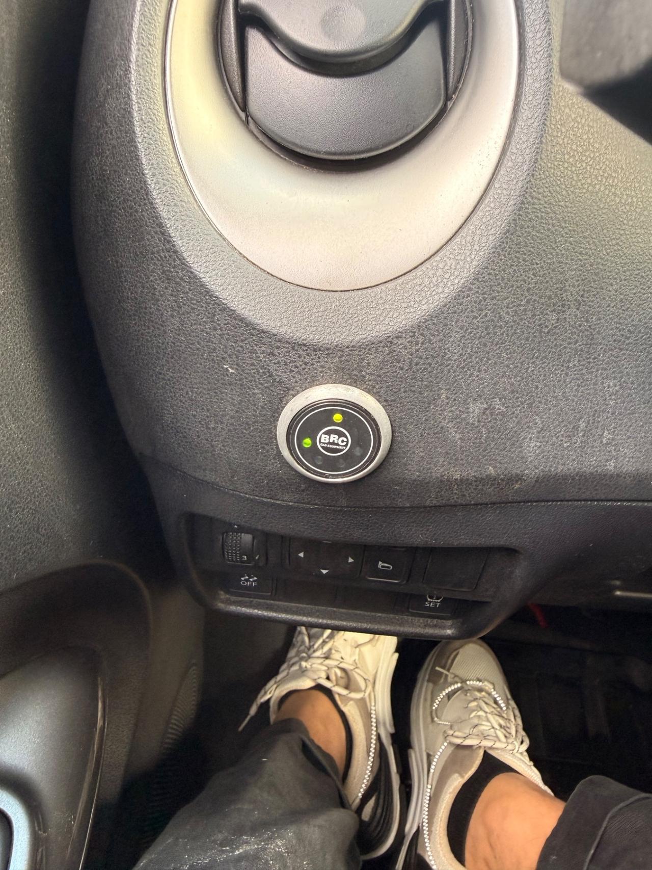 Nissan Juke 1.6 GPL Eco Acenta